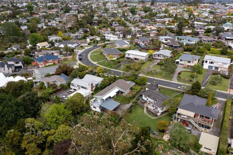 Photo of property in 53 Jaemont Avenue, Te Atatu South, Auckland, 0610