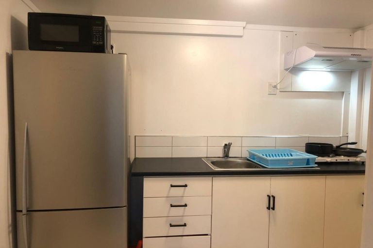 Photo of property in 113 Akaroa Drive, Maupuia, Wellington, 6022