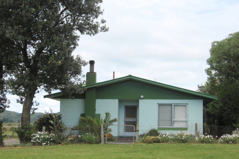 Photo of property in 4 Solander Street, Tolaga Bay, 4077