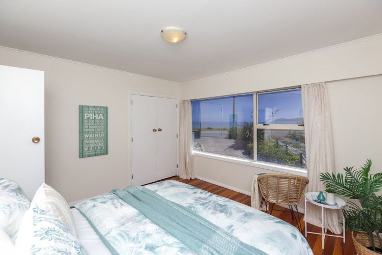 Photo of property in 9b The Esplanade, Raumati South, Paraparaumu, 5032