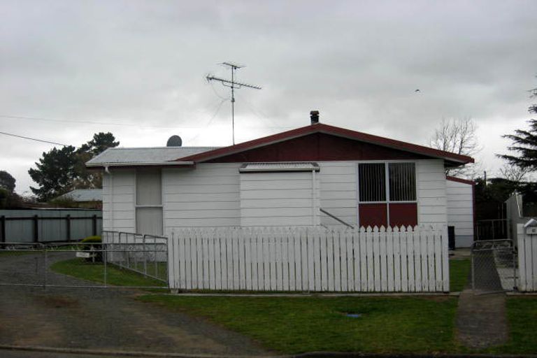 Photo of property in 34 Philip Street, Carterton, 5713
