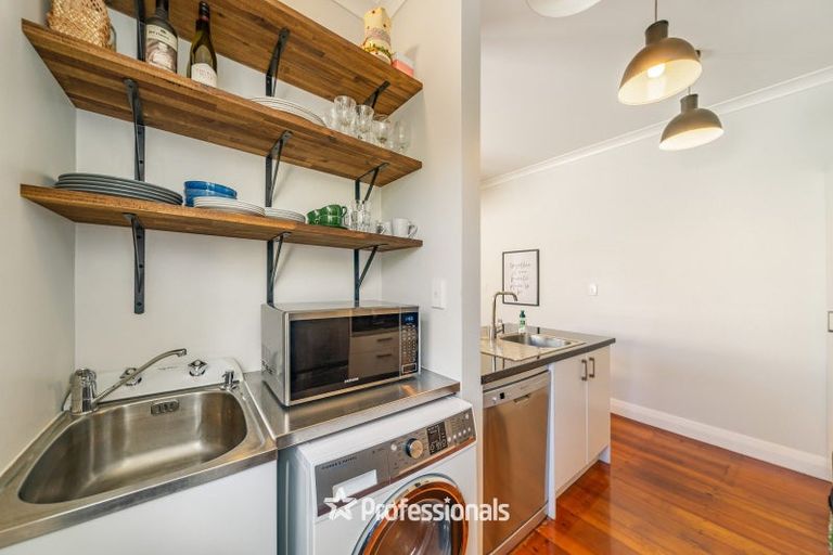 Photo of property in 17 Beaumont Avenue, Alicetown, Lower Hutt, 5010