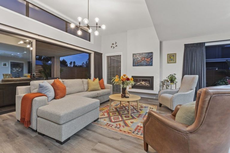 Photo of property in 3 Okoare Lane, Ferndale, New Plymouth, 4310