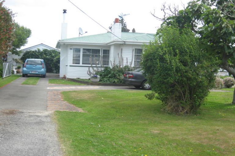 Photo of property in 14 Tiraumea Road, Pahiatua, 4910