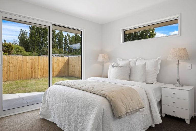 Photo of property in 2/30 Quaifes Road, Halswell, Christchurch, 8025