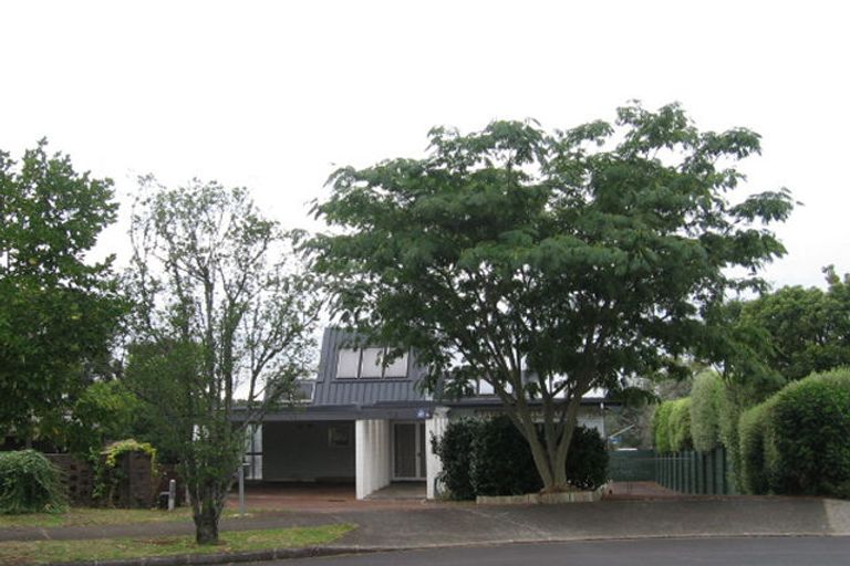 Photo of property in 54 Marywil Crescent, Hillcrest, Auckland, 0627