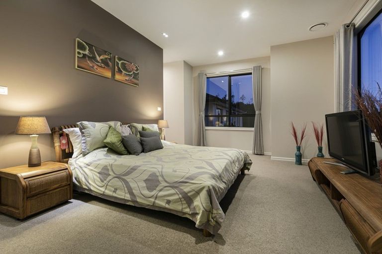 Photo of property in 5b The Prom, Coatesville, Albany, 0793