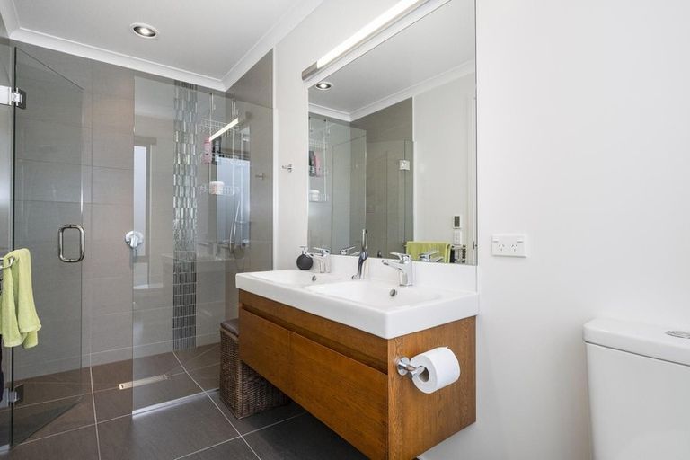 Photo of property in 5 Smiley Place, Mosgiel, 9024