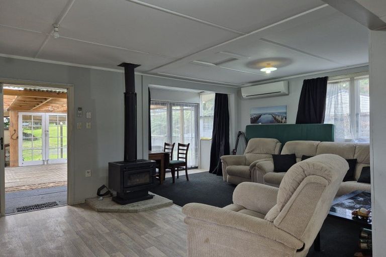 Photo of property in 395 Edward Street, Coromandel, 3506