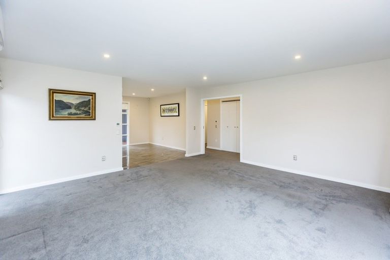 Photo of property in 18 Robertson Street, Elderslea, Upper Hutt, 5018
