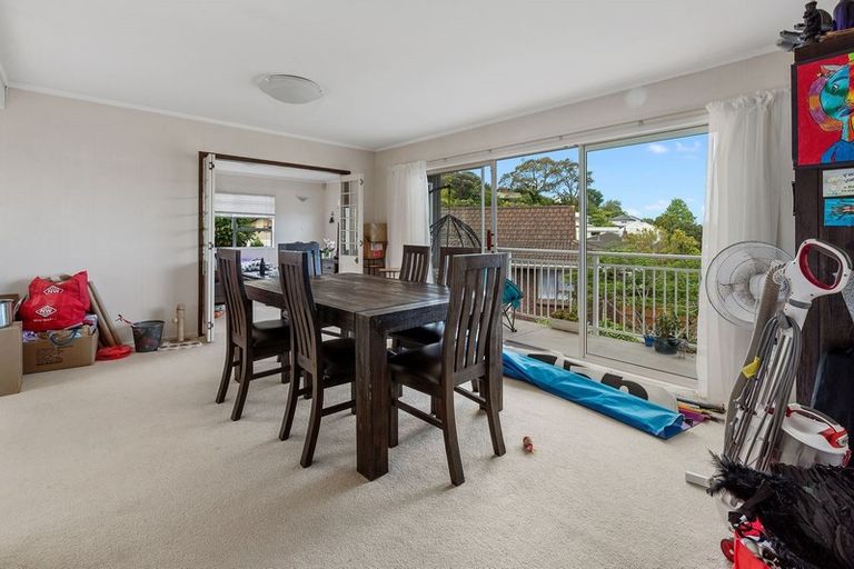 Photo of property in 94 Stapleford Crescent, Browns Bay, Auckland, 0630
