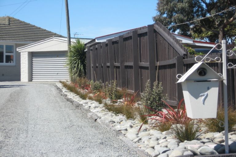 Photo of property in 7 Vivian Street, Burwood, Christchurch, 8083