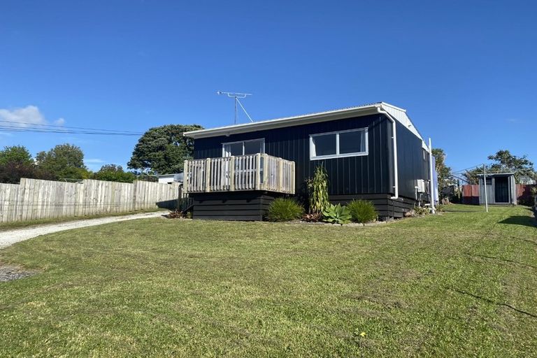 Photo of property in 9 Foster Crescent, Snells Beach, 0920
