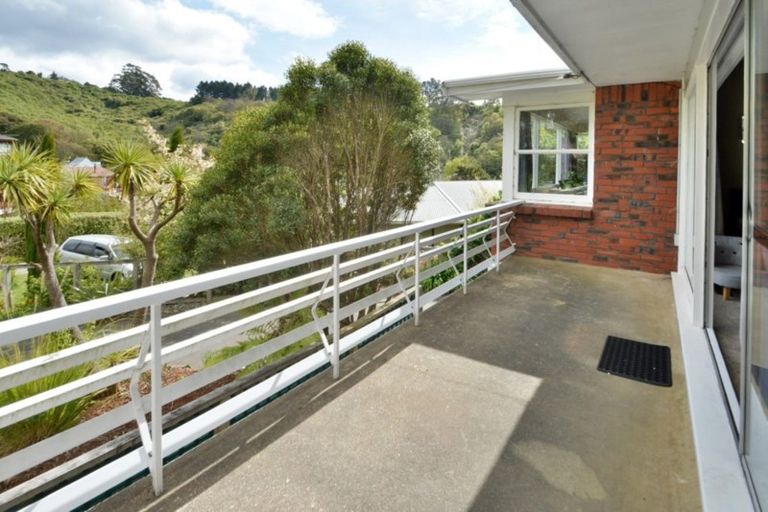 Photo of property in 18 Colquhoun Street, Glenross, Dunedin, 9011