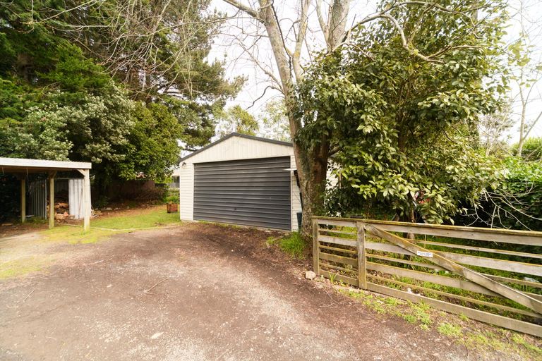 Photo of property in 19 Hewitts Road, Linton, Palmerston North, 4472