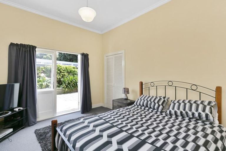 Photo of property in 30 Luxford Street, Berhampore, Wellington, 6023