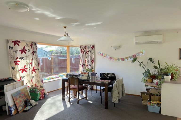 Photo of property in 2/104 Yaldhurst Road, Sockburn, Christchurch, 8042