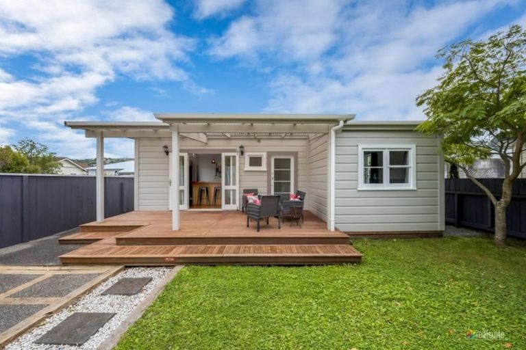Photo of property in 22 Connolly Street, Boulcott, Lower Hutt, 5010