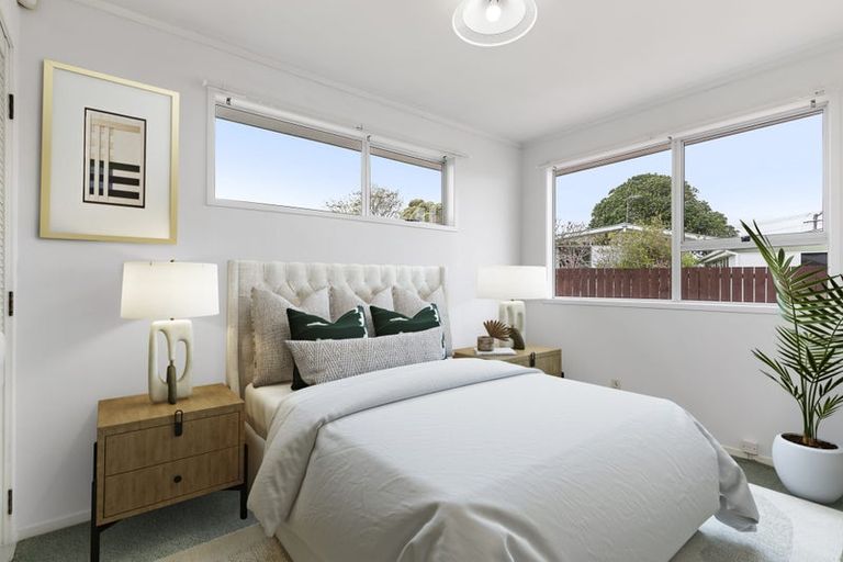 Photo of property in 62 Hutchinsons Road, Bucklands Beach, Auckland, 2014