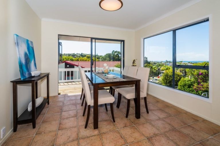 Photo of property in 129 Stapleford Crescent, Browns Bay, Auckland, 0630