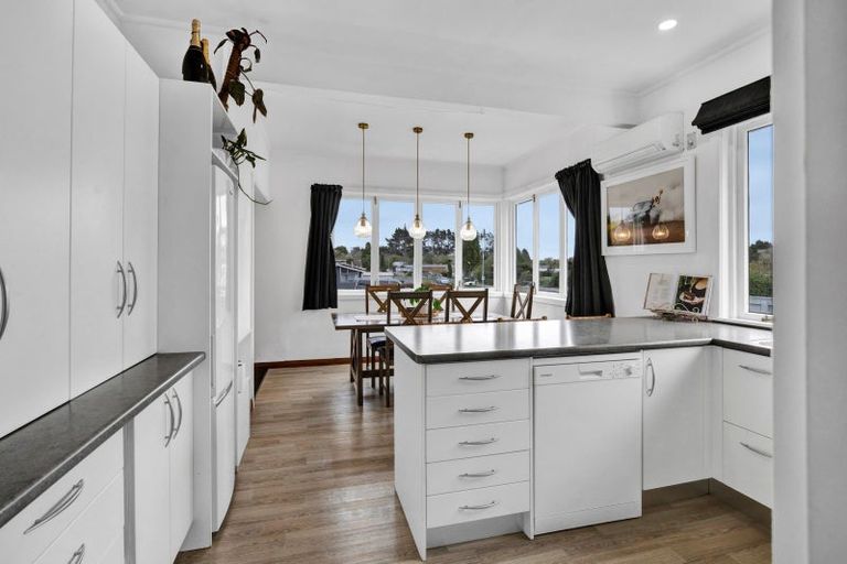 Photo of property in 13 Konini Street, Inglewood, 4330