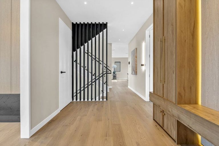 Photo of property in 202 Clovelly Road, Bucklands Beach, Auckland, 2012