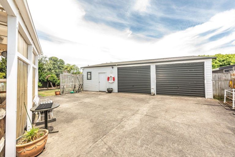 Photo of property in 40 Selwyn Crescent, College Estate, Whanganui, 4500