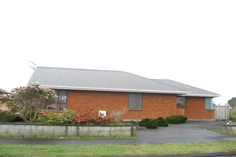 Photo of property in 20 Park Lane, Waitara, 4320