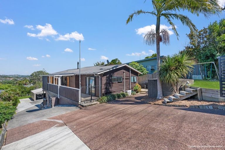 Photo of property in 113 Vipond Road, Stanmore Bay, Whangaparaoa, 0932