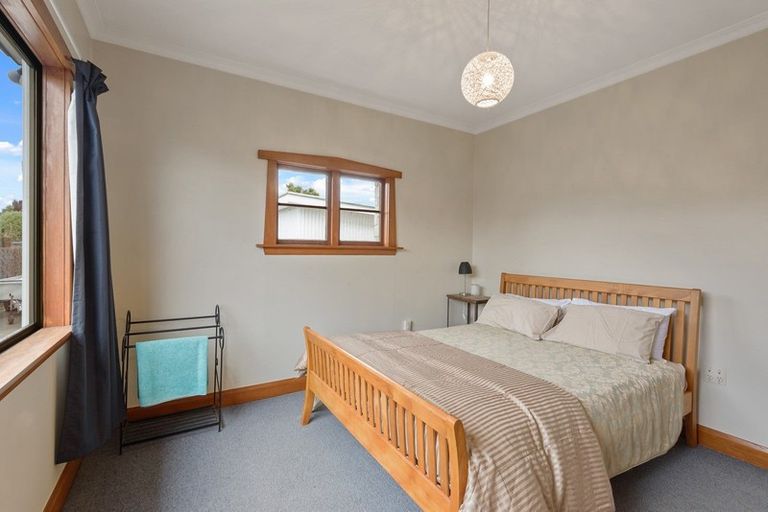 Photo of property in 120 Neville Street, Spreydon, Christchurch, 8024