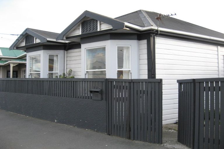 Photo of property in 88 Onepu Road, Lyall Bay, Wellington, 6022