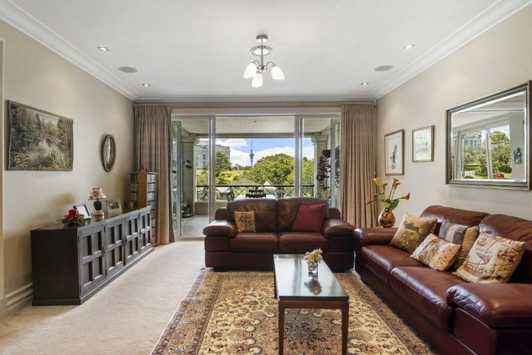 Photo of property in 4a/24 Domain Drive, Parnell, Auckland, 1052