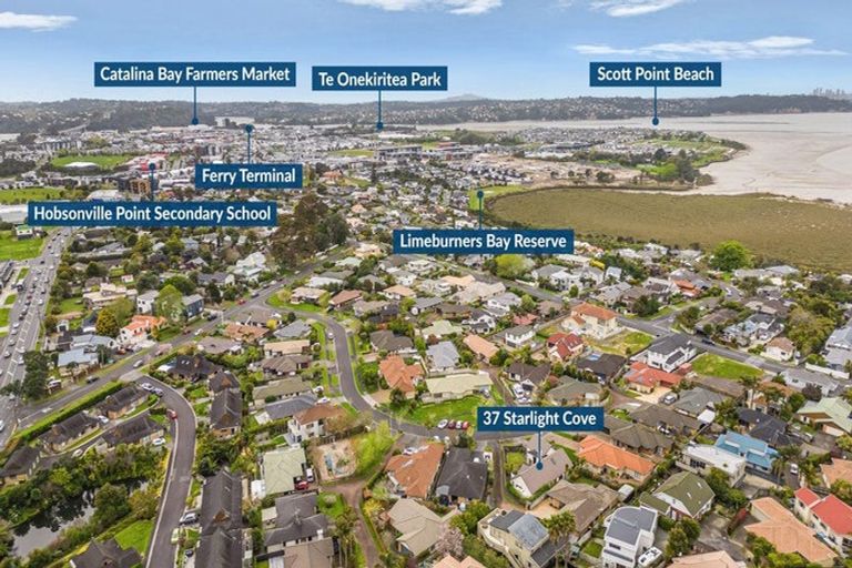 Photo of property in 37 Starlight Cove, Hobsonville, Auckland, 0618