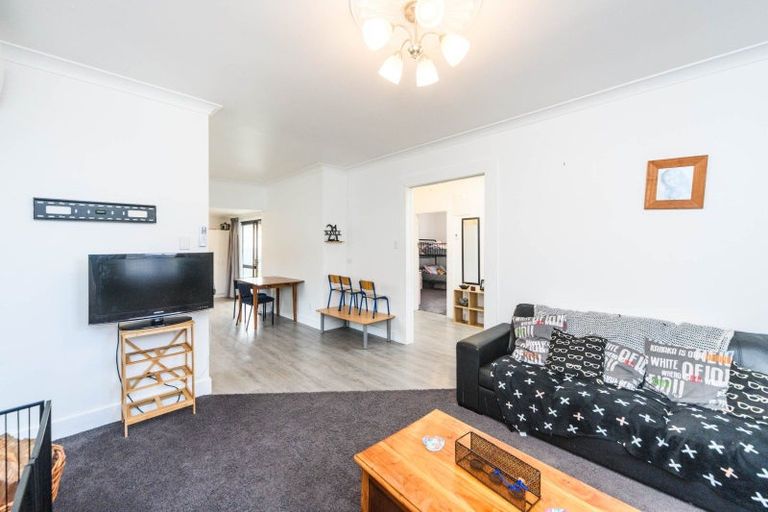 Photo of property in 129 Church Street, West End, Palmerston North, 4412