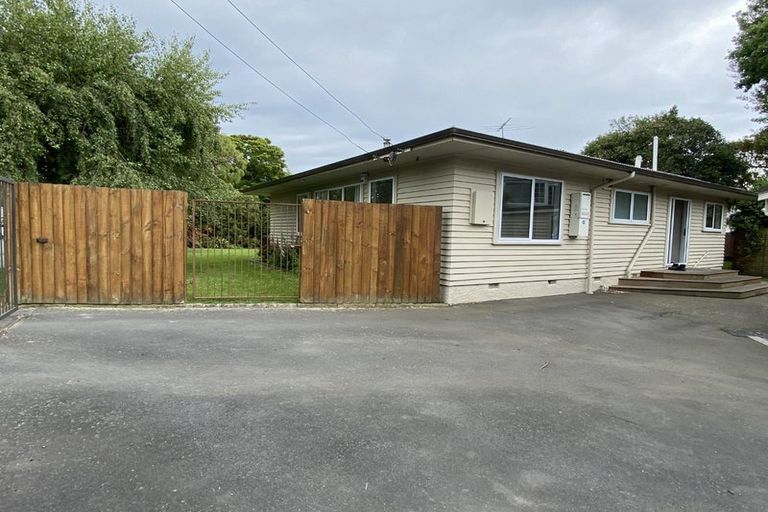 Photo of property in 29 Woodford Terrace, Ilam, Christchurch, 8053