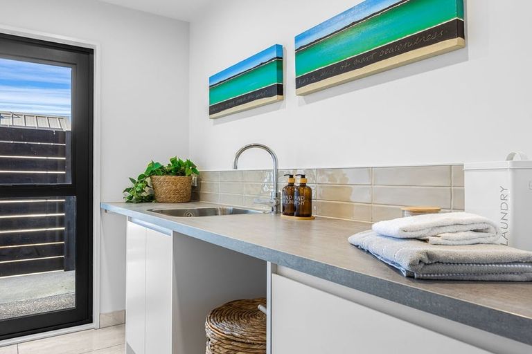 Photo of property in 6 Waitikiri Square, Parklands, Christchurch, 8083