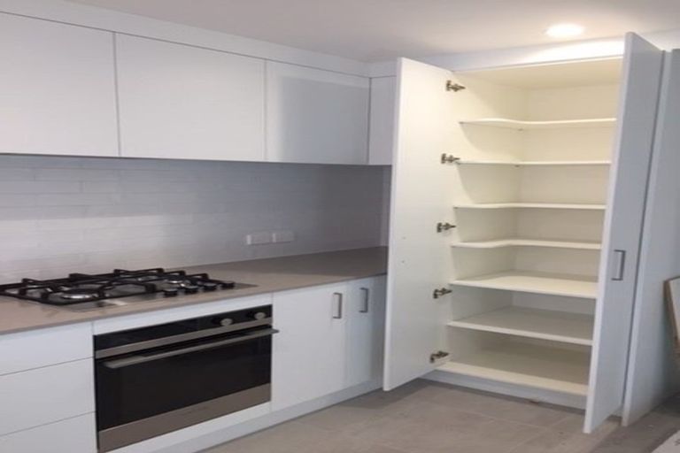 Photo of property in 5a Breakwater Way, Whitby, Porirua, 5024