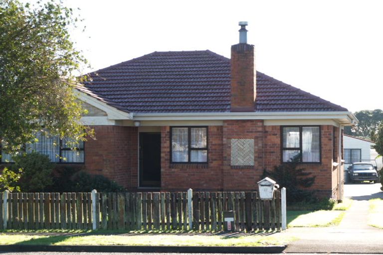 Photo of property in 37 Buckland Road, Mangere East, Auckland, 2024