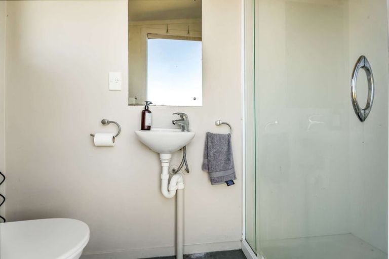 Photo of property in 7 Riria Way, Matarangi, 3592