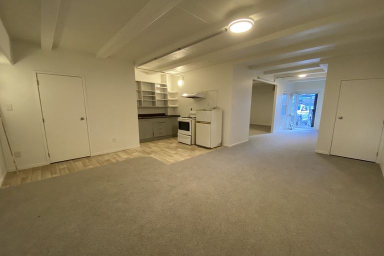 Photo of property in 14a Captain Scott Road, Glen Eden, Auckland, 0602