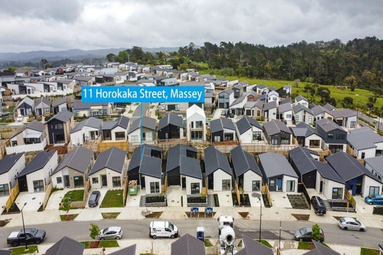Photo of property in 11 Horokaka Street, Massey, Auckland, 0614