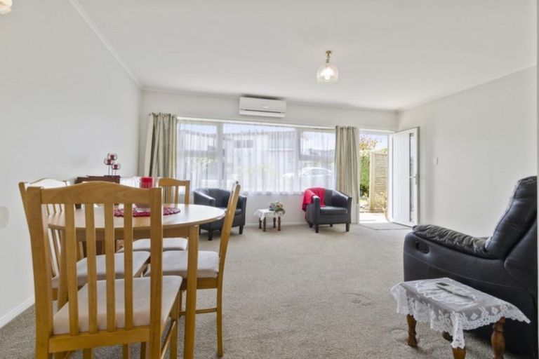 Photo of property in 4/41 Wood Street, Papakura, 2110