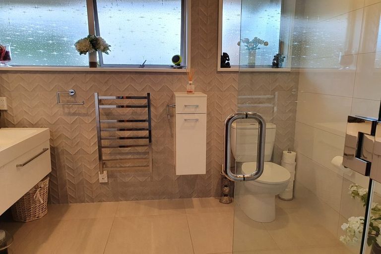 Photo of property in 834 Main North Road, Belfast, Christchurch, 8051