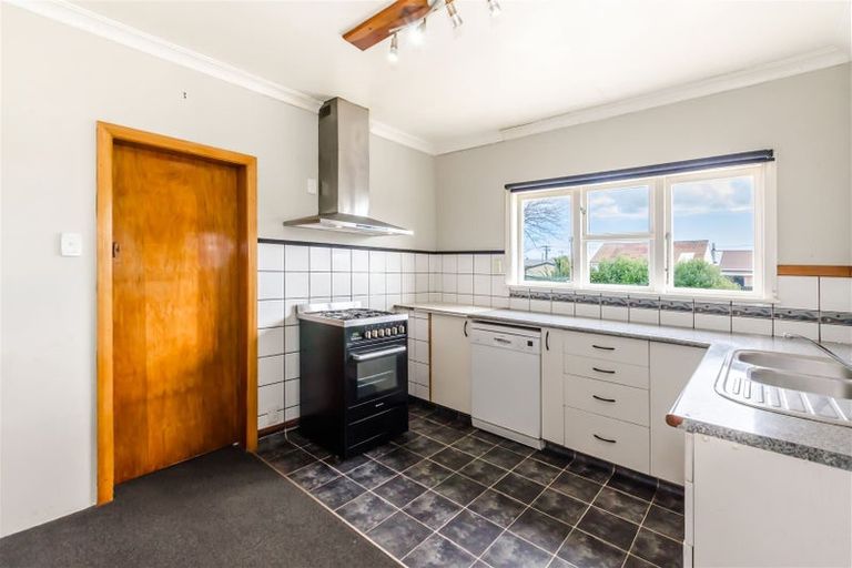 Photo of property in 3 George Street, Levin, 5510