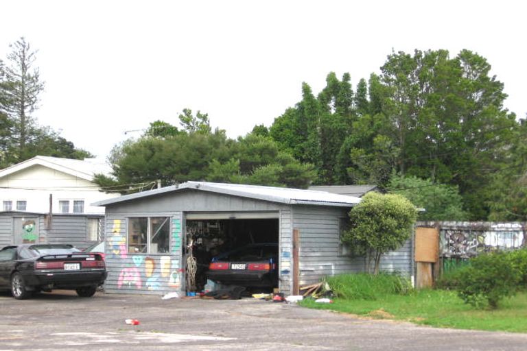 Photo of property in 126 Glendale Road, Glen Eden, Auckland, 0602