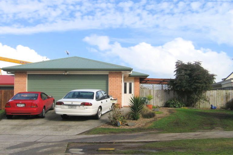 Photo of property in 13 Catalina Drive, Melville, Hamilton, 3206