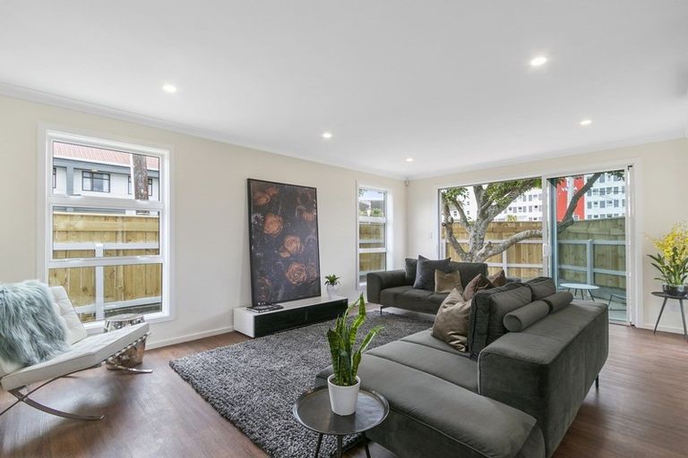 Photo of property in 64 Pilmuir Street, Hutt Central, Lower Hutt, 5010