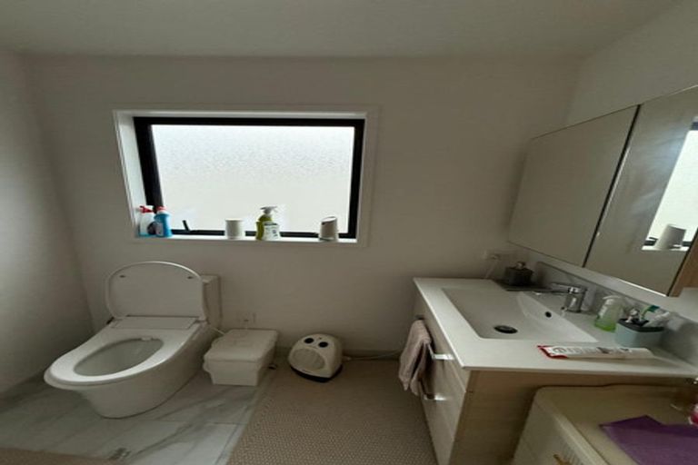 Photo of property in 3/216 Rosebank Road, Avondale, Auckland, 1026