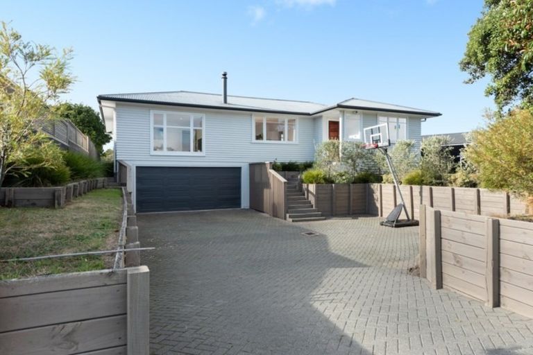 Photo of property in 17 Crane Street, Mount Maunganui, 3116