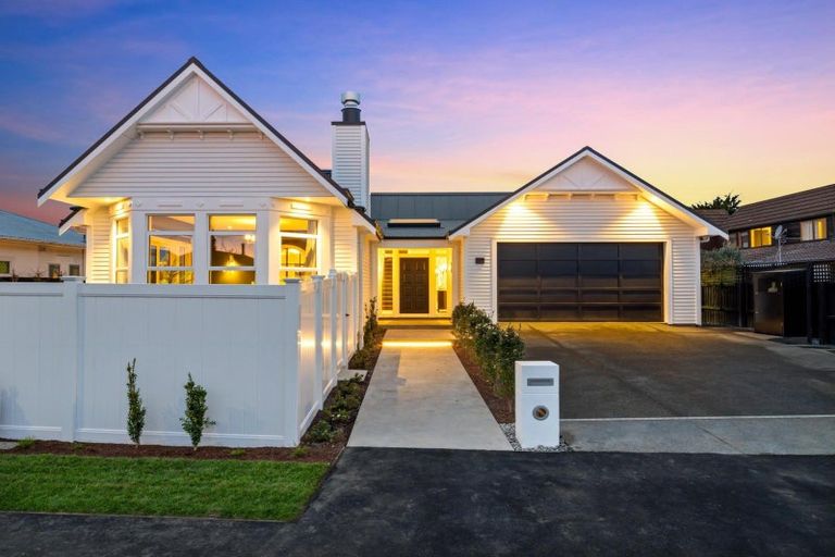 Photo of property in 80 Abberley Crescent, St Albans, Christchurch, 8014